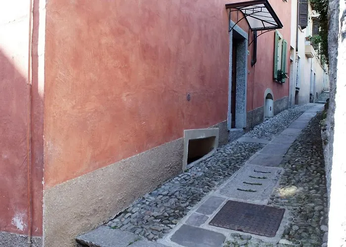 Casa Maria Giulia - Lovely With Garden Apartment Cannero Riviera